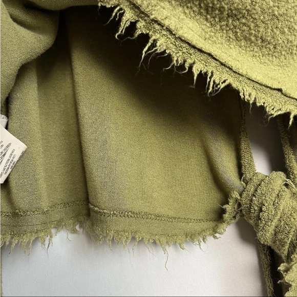 Free People Green Emma’s Henley Top Sz L Tie Waist Raw Hem LS Fairy Boho EUC - Picture 13 of 14